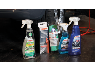 Håndstøvsuger & Sonax bilpleje