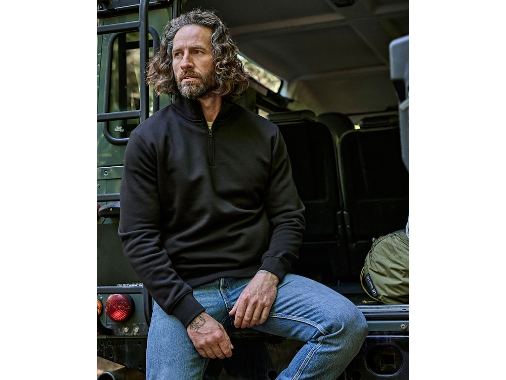 HALF ZIP SWEATSHIRT