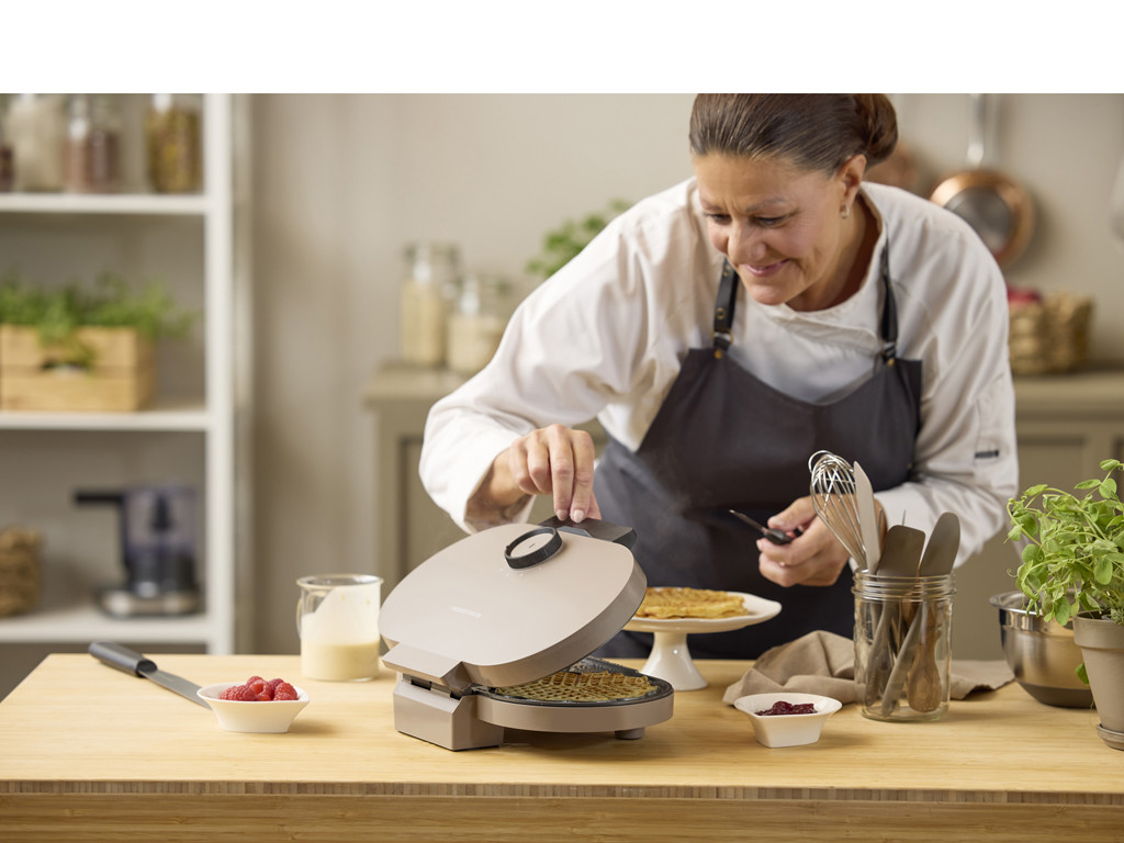 Blomsterbergs Dobbelt vaffeljern 1600 watt i latte