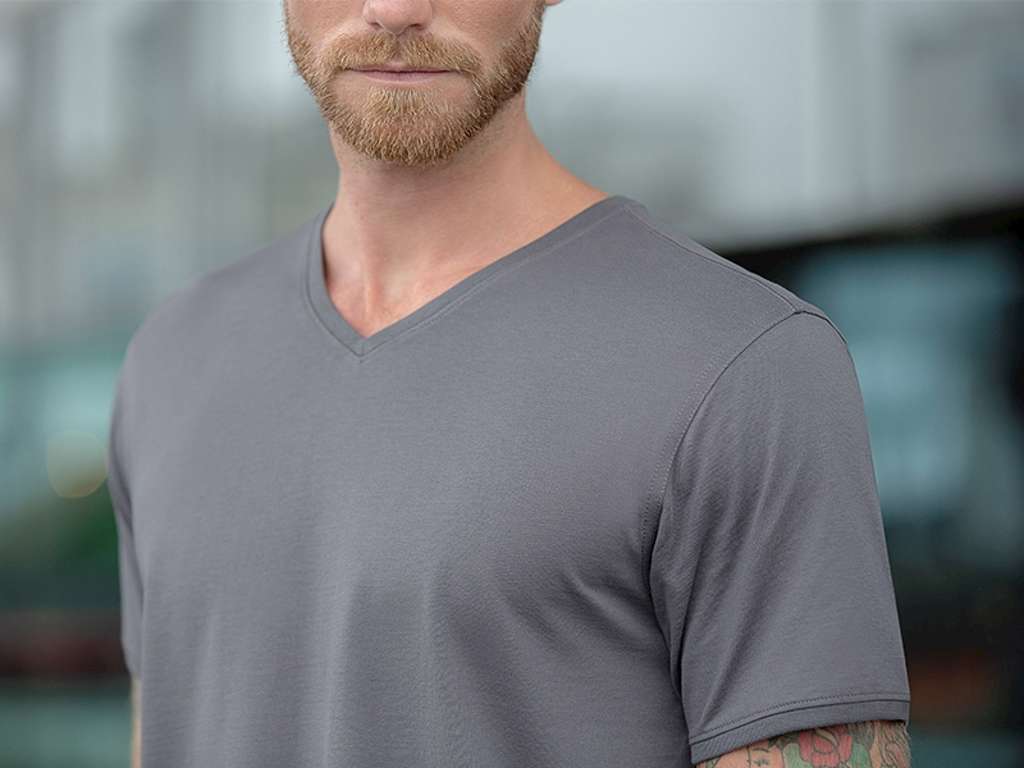 ID'S PRO WEAR CARE HERRE T-SHIRT V-HALS