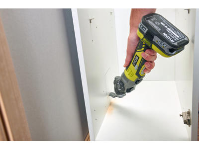 Ryobi Multiværktøj 18V ONE+ . Sliber, skærer, saver/fræser træ, plast og metal. inkl. Batteri