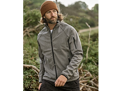 LIGHTWEIGHT PERFORMANCE SOFTSHELL
