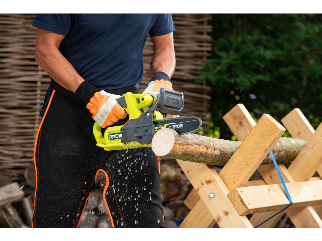 Ryobi Kædesav 18V ONE+. Lithium+ 2,5Ah batteri.