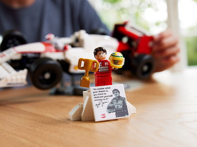 #Lego McLaren MP4/4 og Ayrton Senna