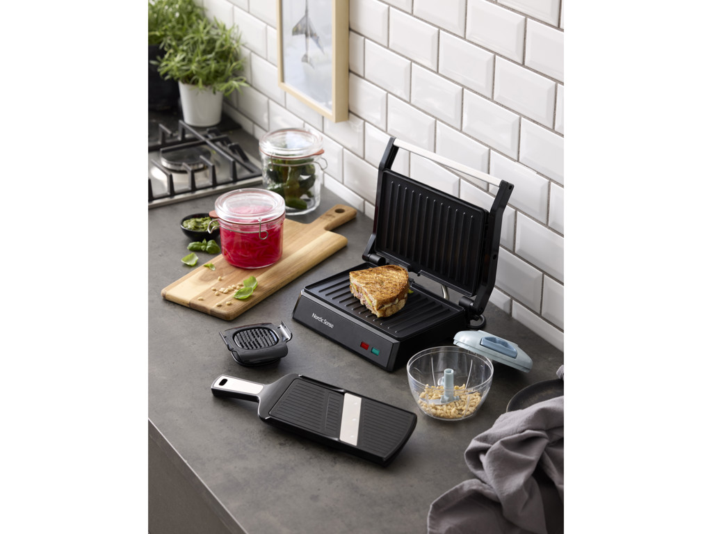 Hjemmelavet Panini med tilbehør