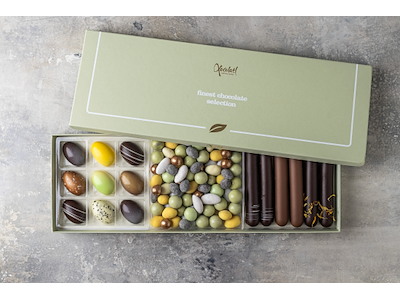 Xocolatl Golden eggs art 9 marzipan mix