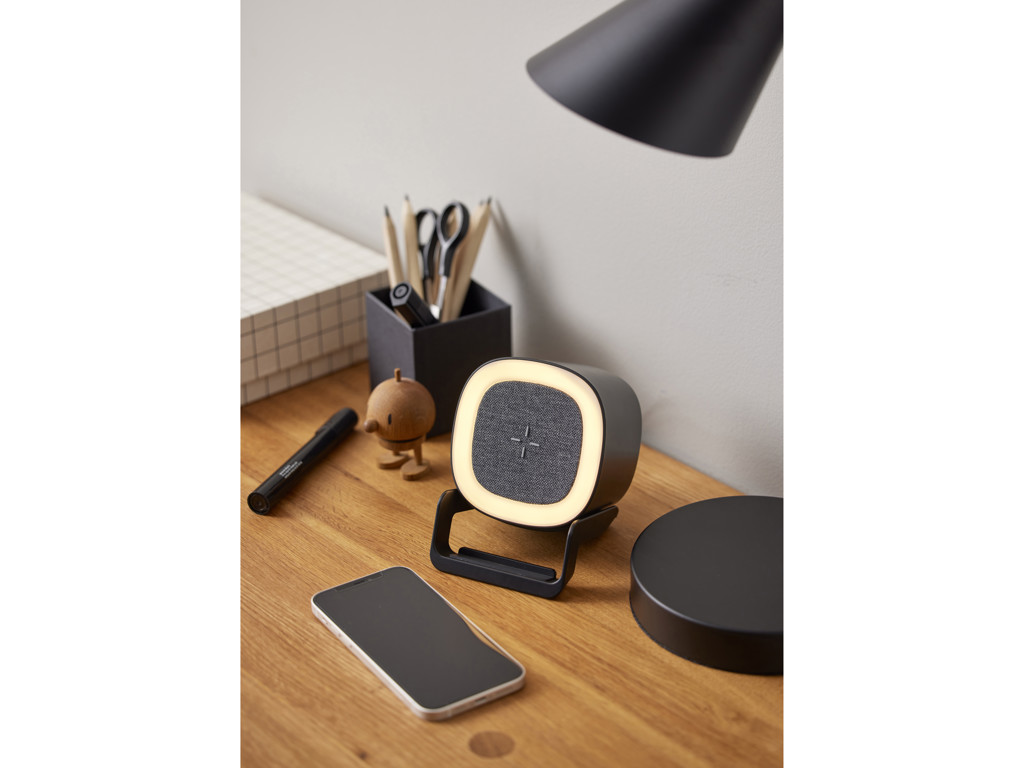 STILL Højttaler, mobiloplader, mobilholder og hyggelampe 4i1, 10,6 x 9,5 x 14,3 cm i sort