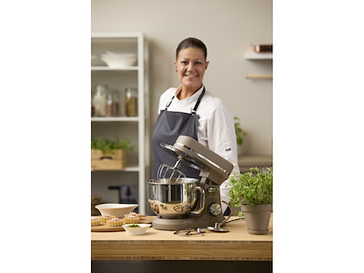 Blomsterbergs Røremaskine 800 watt i latte