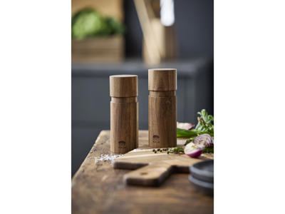 HOLM Salt- og peberkværne 15,2 cm i FSC certificeret akacietræ