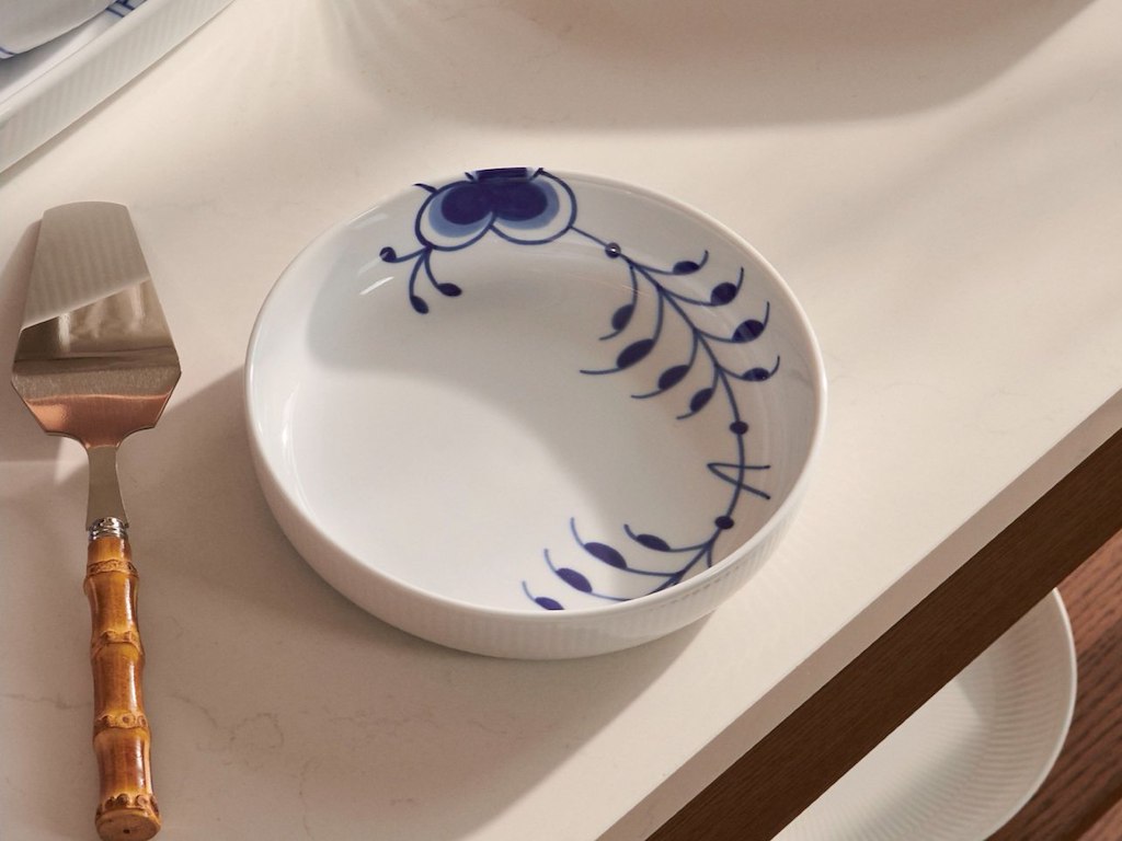 Royal Copenhagen Blå Mega Riflet Fad