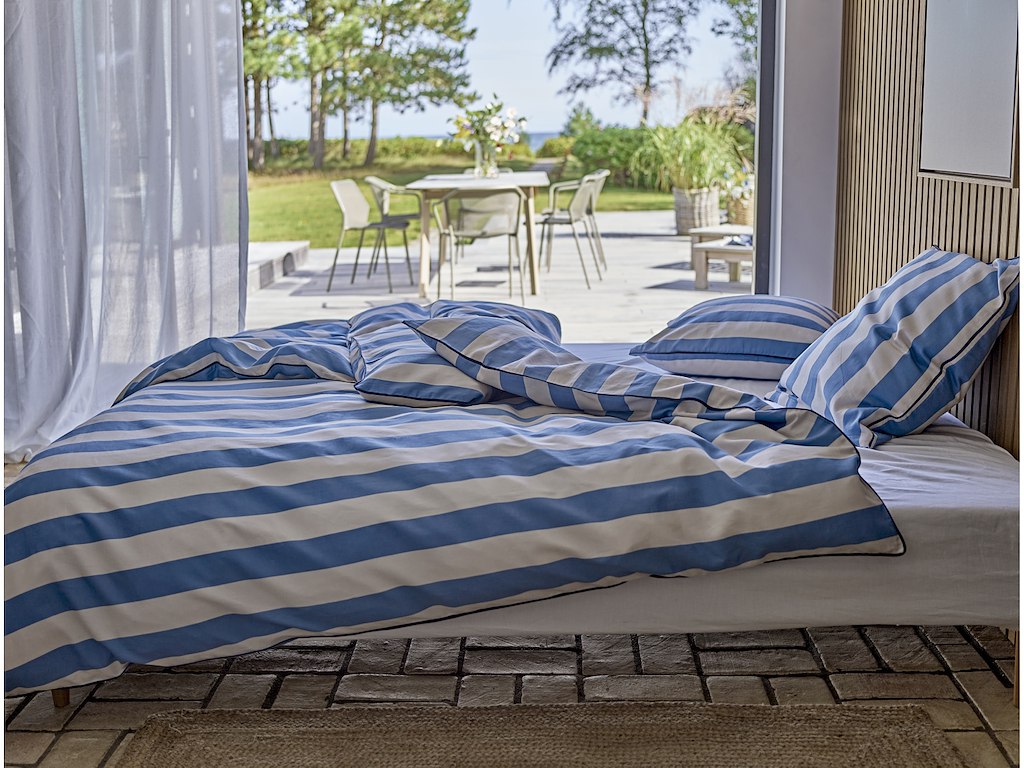 Vælg Imellem 2 stk.Södahl Sengetøj, Ray 140x200 eller 140x220 cm Ocean Blue