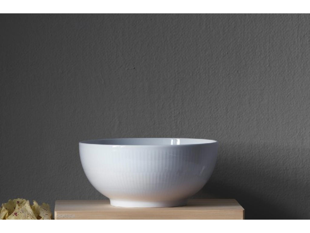 Royal Copenhagen Hvid Riflet skål
18 cm