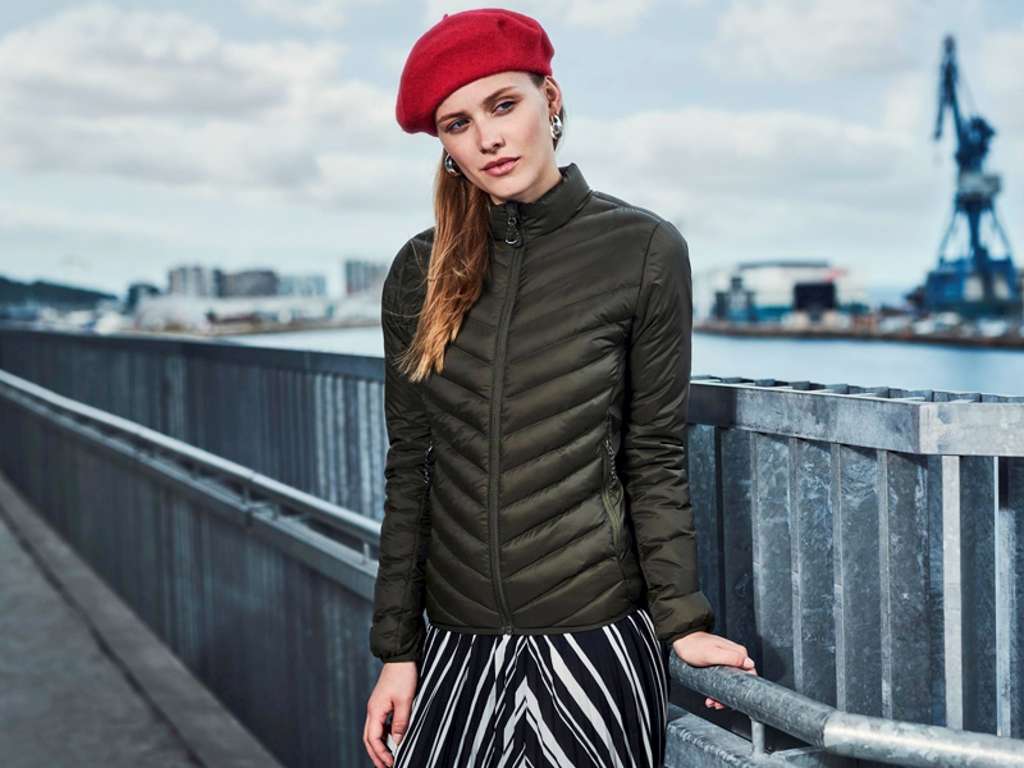 PADDED STRETCH JACKET, DAME