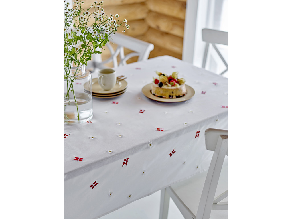 Södahl Dug 140 x 270 cm med fødselsdagsbroderi, Tillykke